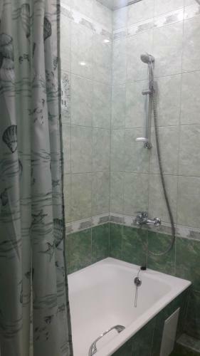 Apartment Komarova 21