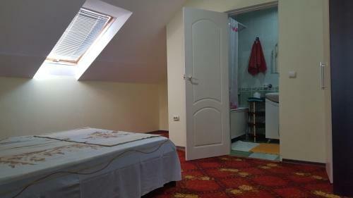 Hostal Anyuta Guest House