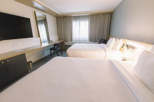 Hotel Inn At The Forks