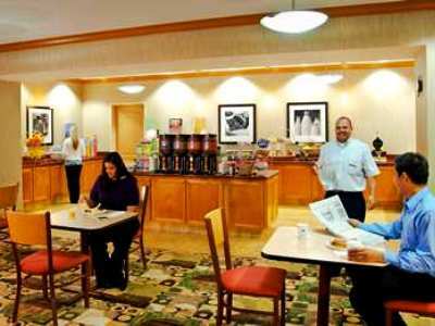 Hotel Hampton Inn And Suites Fresno