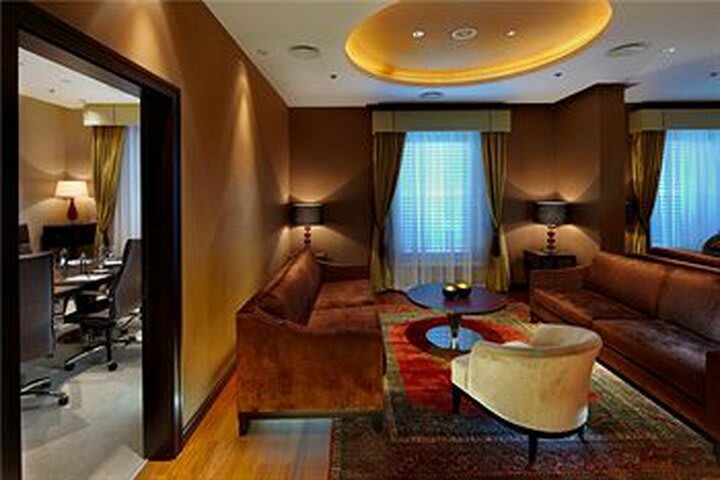 Hotel Kempinski River Park