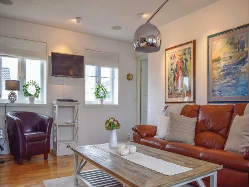 Two-bedroom Holiday Home In Borgholm