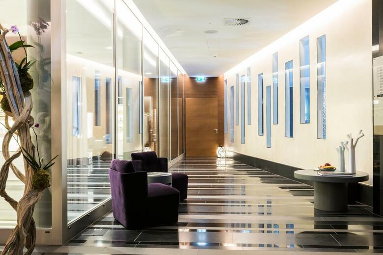 Royal Savoy Hotel & Spa