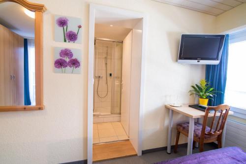 Hostal Eiger Guesthouse