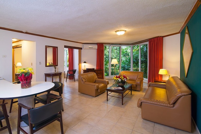 Apartotel & Suites Villas Del Rio
