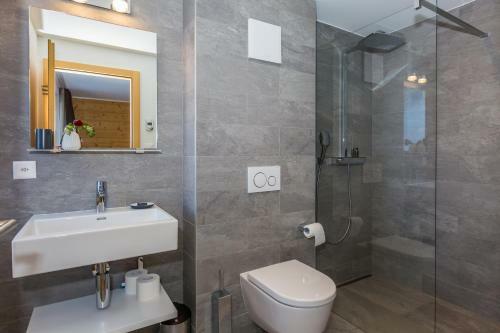 Aparthotel Chalet Les Rah�s By Mrs Miggins
