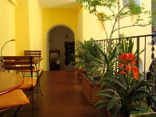 Hotel @ Home Hostel Vecchia Locarno
