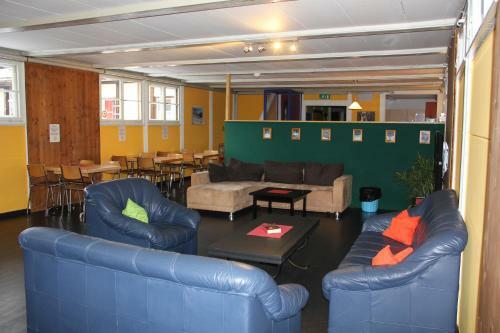 Albergue Downtown Lodge (hostel)