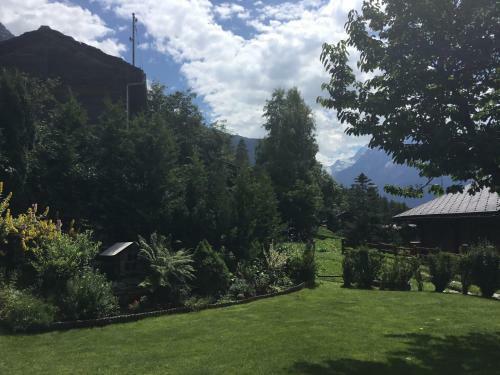 Apartamentos Chalet Valerie