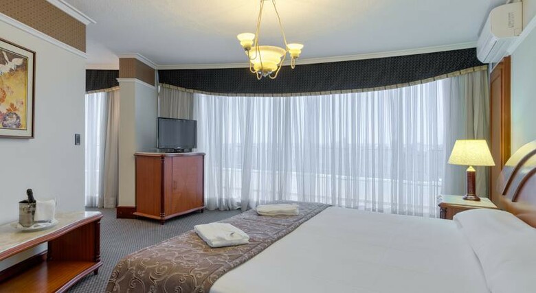 Hotel Golden Tulip Internacional Foz