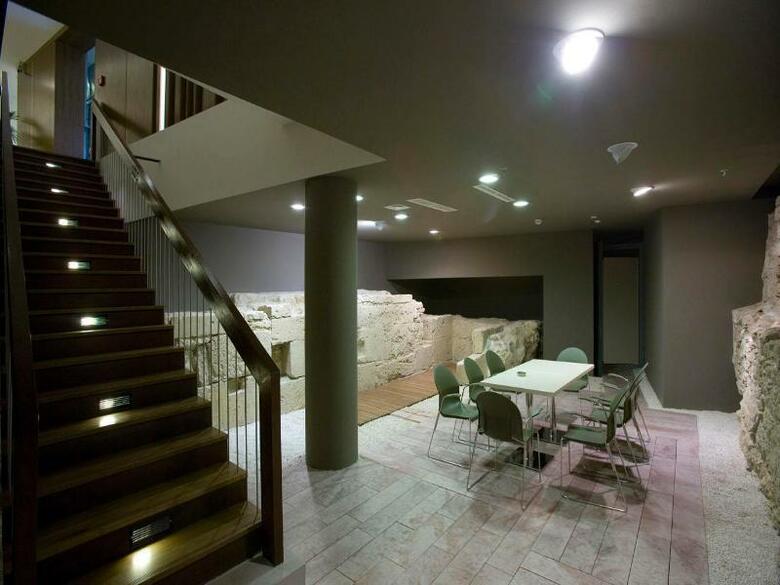 Lanchid 19 Design Hotel