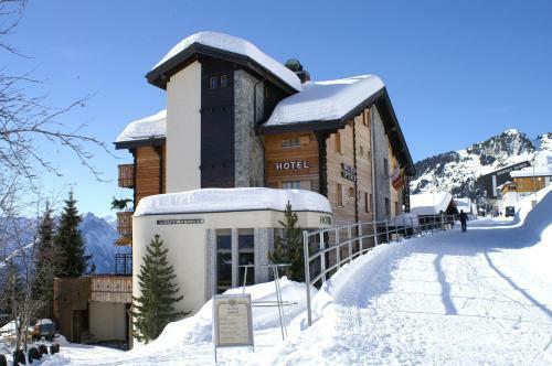 Swiss Chalet-style Hotel Walliser Spycher