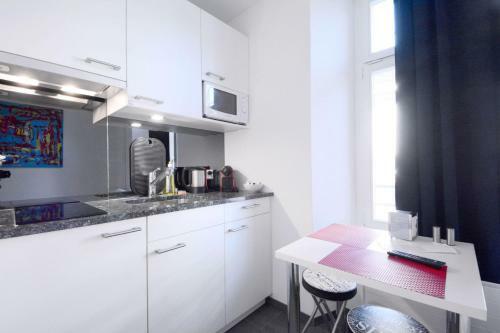 Hitrental Station Apartments