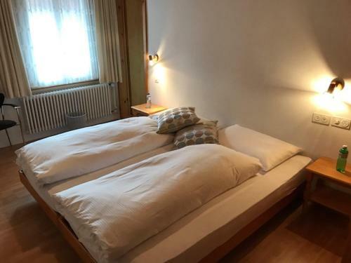Hotel Chamanna Bed & Breakfast