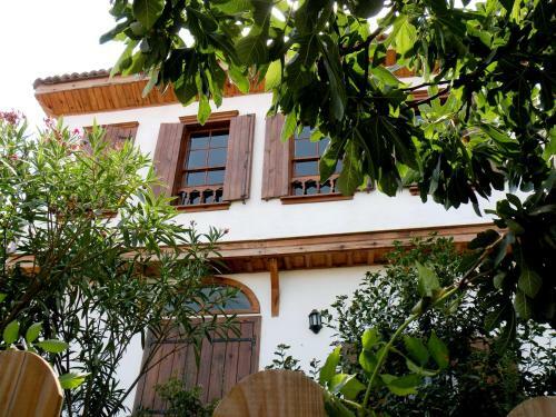 Terrace Houses Sirince