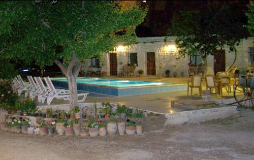 Albergue Nirvana Cave Hotel
