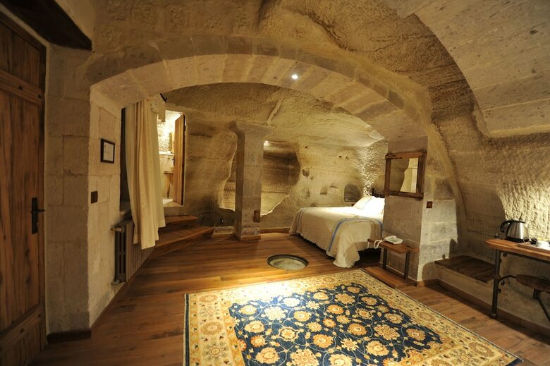 Terra Cave Hotel