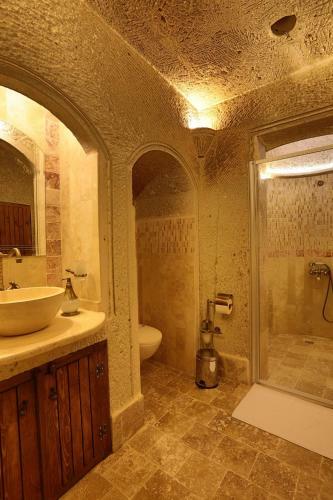 Hostal Safran Cave Hotel