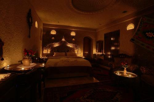 Hostal Safran Cave Hotel