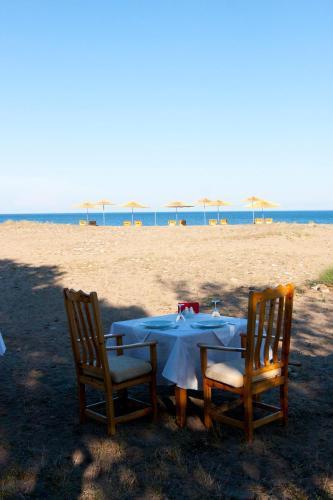 Hotel Etenna Beach Bungalows