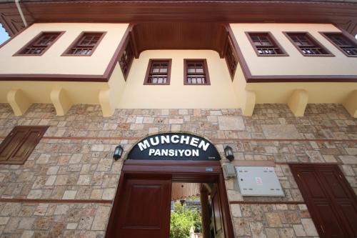 Hotel Munchen Pension