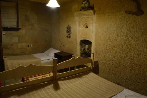 Stay In Peace Cave Hostel