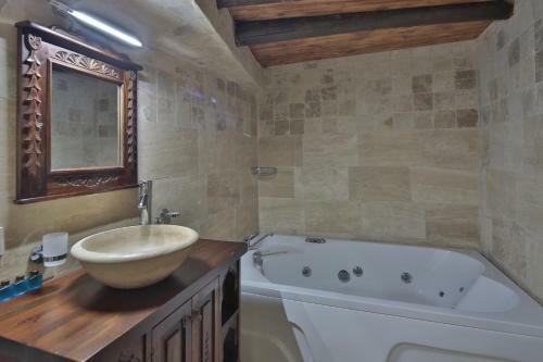 Posada Travel Inn Cave Hotel