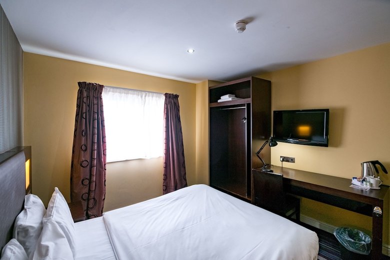 Hotel Lorne (i)