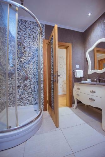 Ocean Blue High Class Hotel & Spa