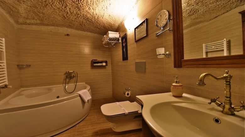 Posada Stone House Cave Hotel