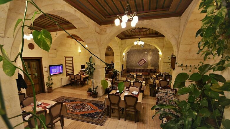 Posada Stone House Cave Hotel