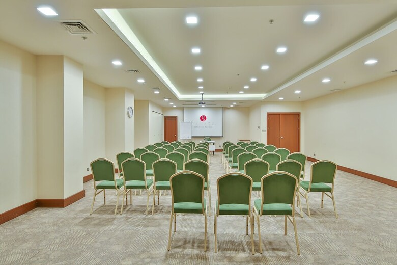 Hotel Ramada Istanbul Taksim
