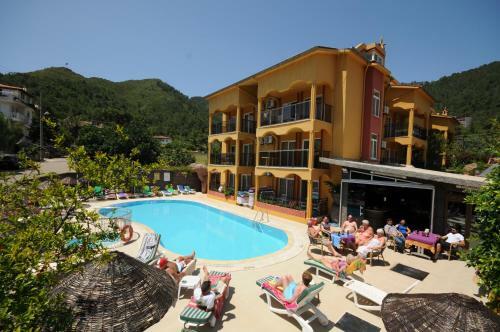 Kleopatra Apartments Icmeler