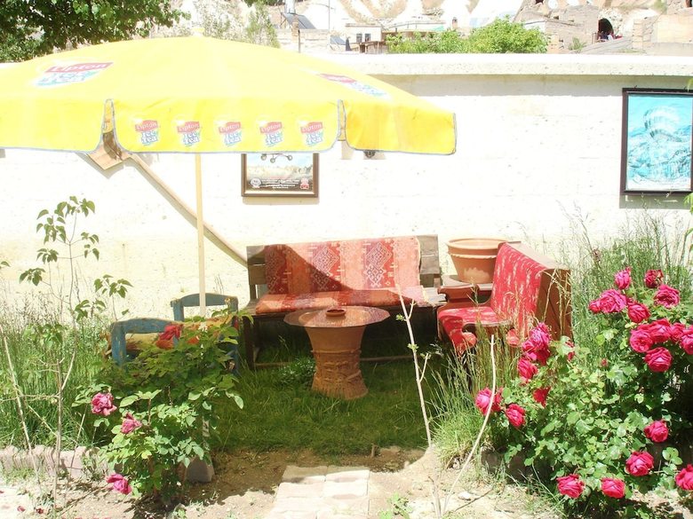 Posada Lalezar Cave Hotel