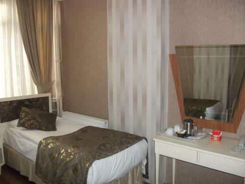 Tac Hotel