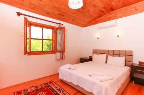 Cirali Almira Bungalow