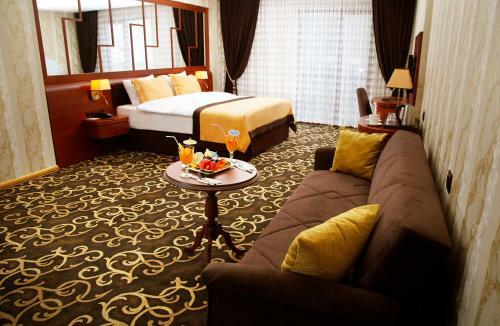 Hotel Grand Vuslat