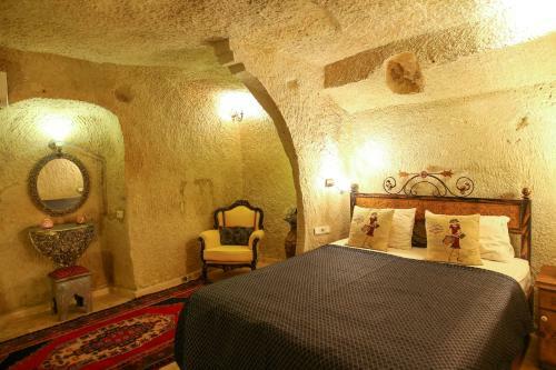 Bedrock Cave Hotel