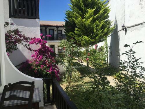 Salinas Beach Hotel