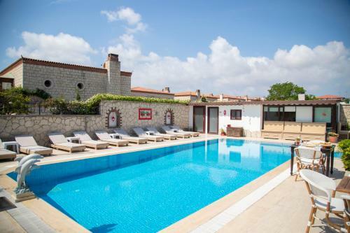 Hotel Teddy Luxury Ala�at?