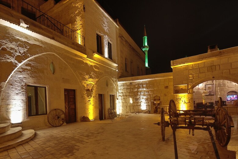 Hotel Mystic Cave House