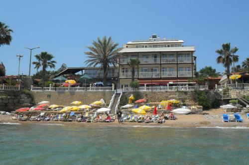 Beach House Hotel