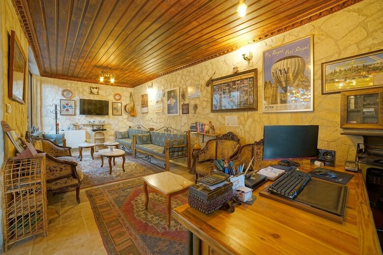 Posada Melek Cave Hotel