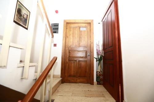 Bed & Breakfast Old City Luxx Boutique Hotel