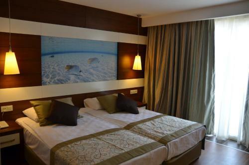 Holiday City Hotel-all Inclusive