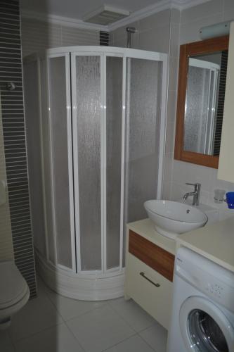 Nirvana Golf Apartment 3