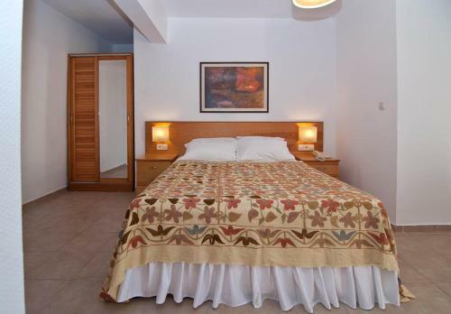 Lycia Hotel