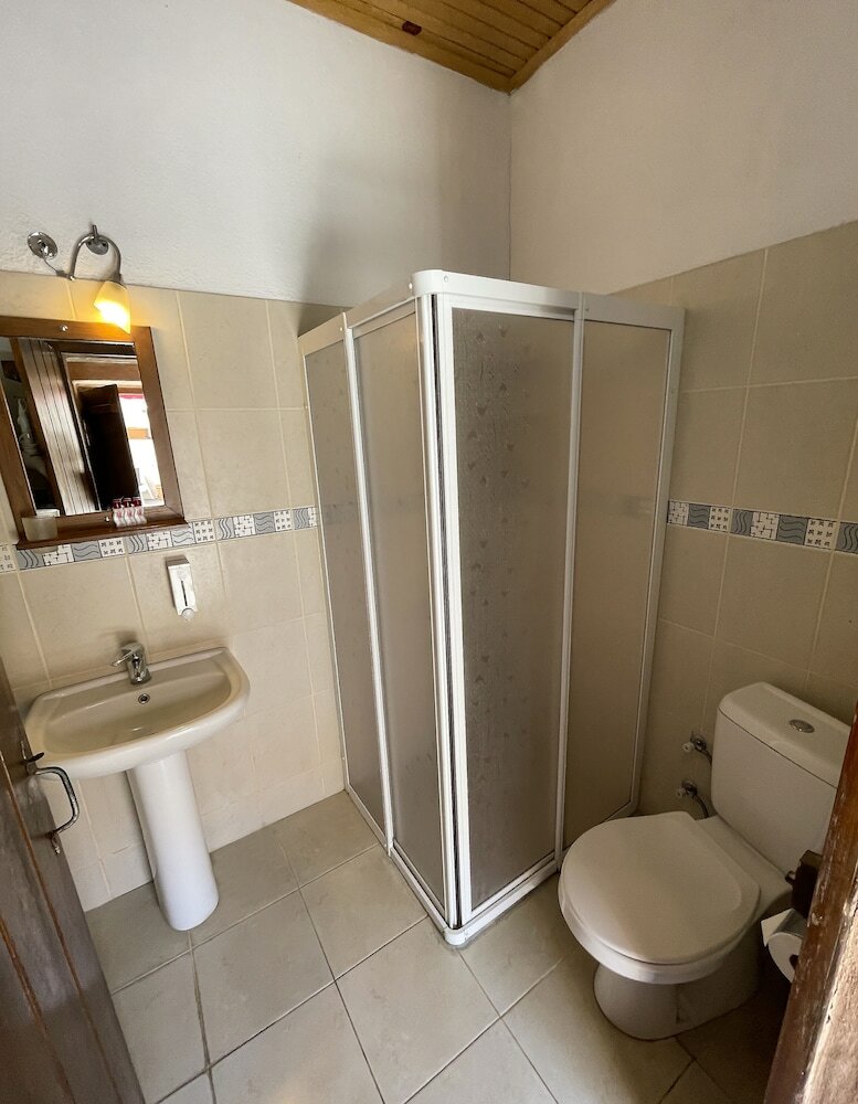 Hostal Karadut Cave Hotel