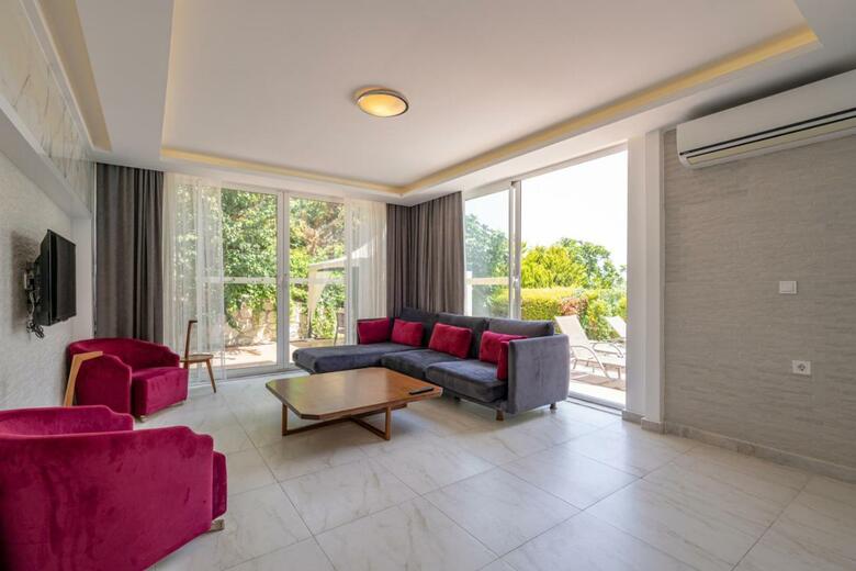 Ada Villas