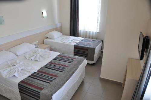 Senza Inova Beach Hotel